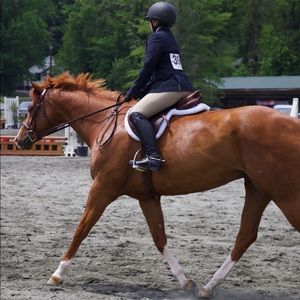 Meet your Posher, Alexia